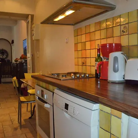 Three-bedroom Holiday In Bastia * Bastia (Corsica)